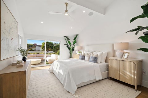 Tiny photo for 4 Skysail Dr, Newport Beach, CA 92625 (MLS # OC26223230)