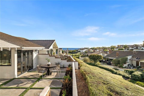 Tiny photo for 4 Skysail Dr, Newport Beach, CA 92625 (MLS # OC26223230)
