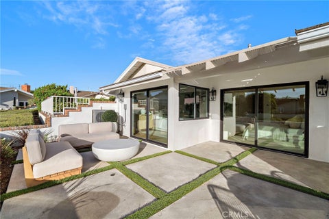 Tiny photo for 4 Skysail Dr, Newport Beach, CA 92625 (MLS # OC26223230)
