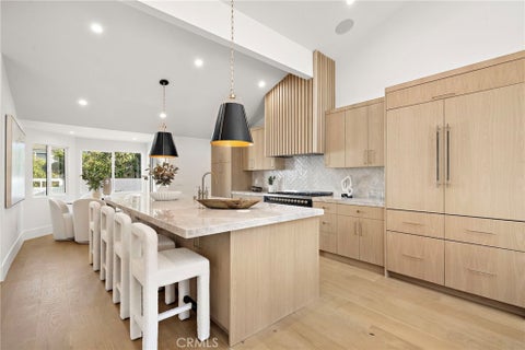 Tiny photo for 4 Skysail Dr, Newport Beach, CA 92625 (MLS # OC26223230)