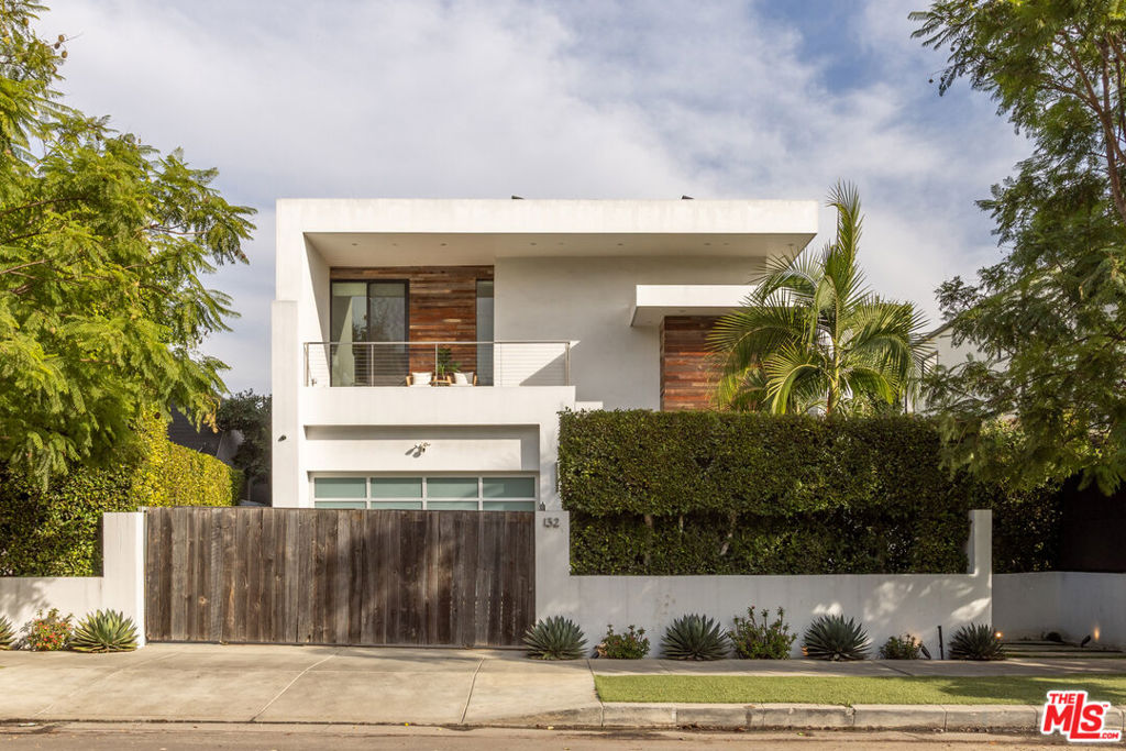132 N Laurel Avenue
