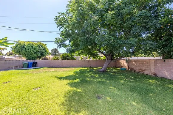 Santa Fe Springs, California 90670, United States, 3 Bedrooms Bedrooms, ,2 BathroomsBathrooms,Residential,Pending,180868