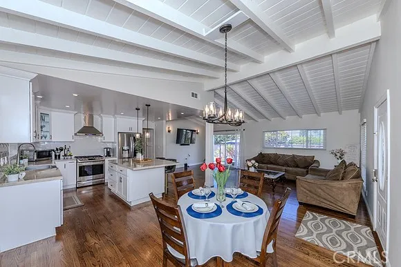 Santa Fe Springs, California 90670, United States, 3 Bedrooms Bedrooms, ,2 BathroomsBathrooms,Residential,Pending,180868