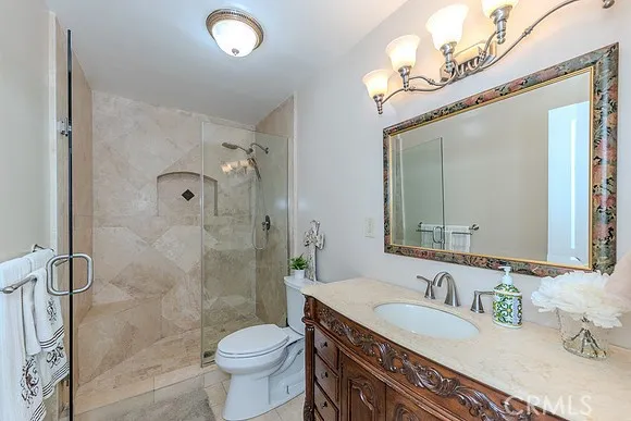 Santa Fe Springs, California 90670, United States, 3 Bedrooms Bedrooms, ,2 BathroomsBathrooms,Residential,Pending,180868