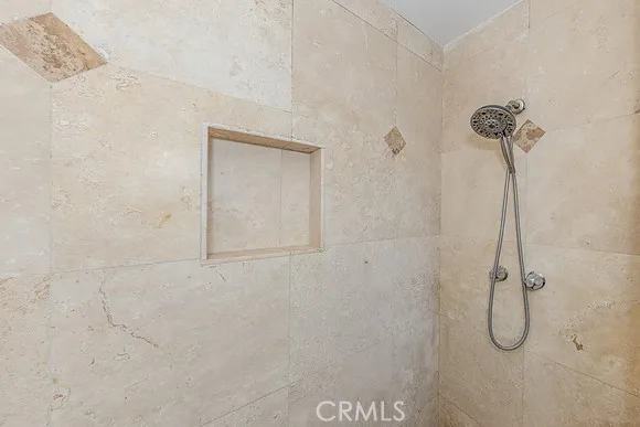 Santa Fe Springs, California 90670, United States, 3 Bedrooms Bedrooms, ,2 BathroomsBathrooms,Residential,Pending,180868