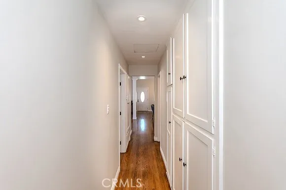 Santa Fe Springs, California 90670, United States, 3 Bedrooms Bedrooms, ,2 BathroomsBathrooms,Residential,Pending,180868