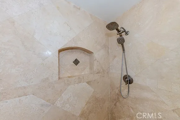 Santa Fe Springs, California 90670, United States, 3 Bedrooms Bedrooms, ,2 BathroomsBathrooms,Residential,Pending,180868