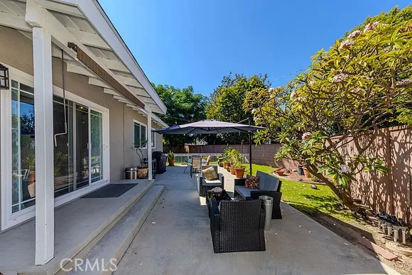 Santa Fe Springs, California 90670, United States, 3 Bedrooms Bedrooms, ,2 BathroomsBathrooms,Residential,Pending,180868