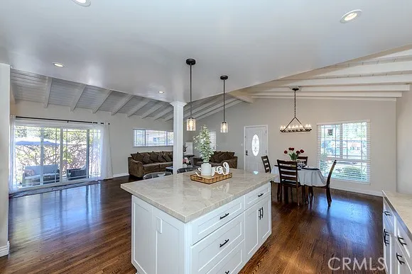 Santa Fe Springs, California 90670, United States, 3 Bedrooms Bedrooms, ,2 BathroomsBathrooms,Residential,Pending,180868