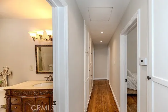 Santa Fe Springs, California 90670, United States, 3 Bedrooms Bedrooms, ,2 BathroomsBathrooms,Residential,Pending,180868