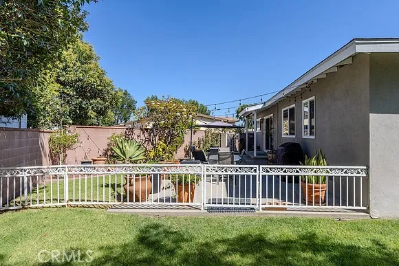 Santa Fe Springs, California 90670, United States, 3 Bedrooms Bedrooms, ,2 BathroomsBathrooms,Residential,Pending,180868