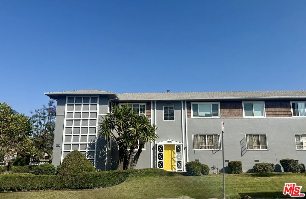 Photo of 4048 Abourne Road #C, Los Angeles, CA 90008 (MLS # 25553463)