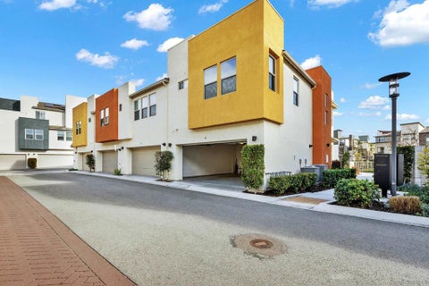 Photo of 2076 Tango Loop Loop #4, Chula Vista, CA 91915 (MLS # 260025419SD)