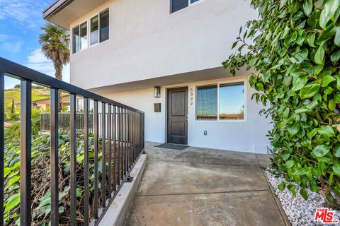 Photo of 5322 Weatherford Drive, Los Angeles, CA 90008 (MLS # 26639575)