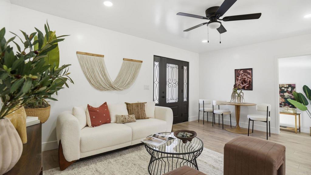 336 Los Angeles Place