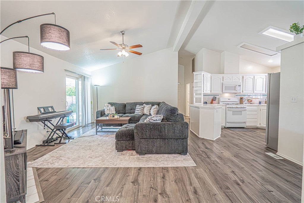 20160 Summit View Drive