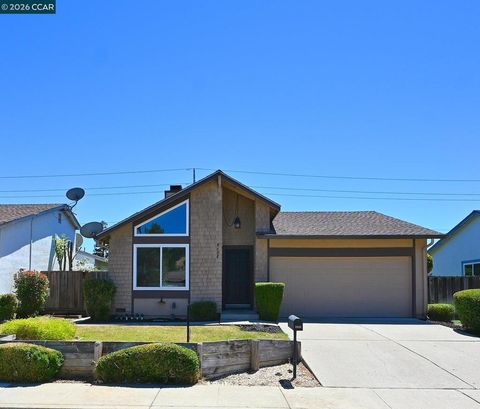 Photo of 4608 Deercreek Ln LN, Concord, CA 94521 (MLS # 41142517)