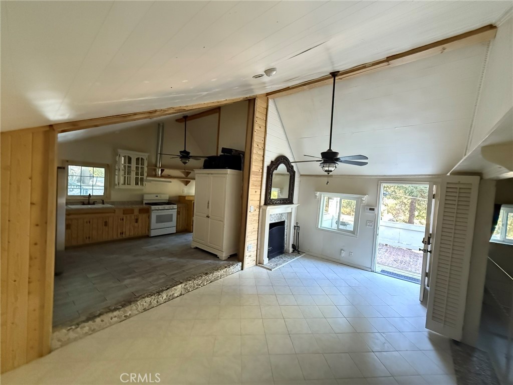 Crestline (CRES) - Residential