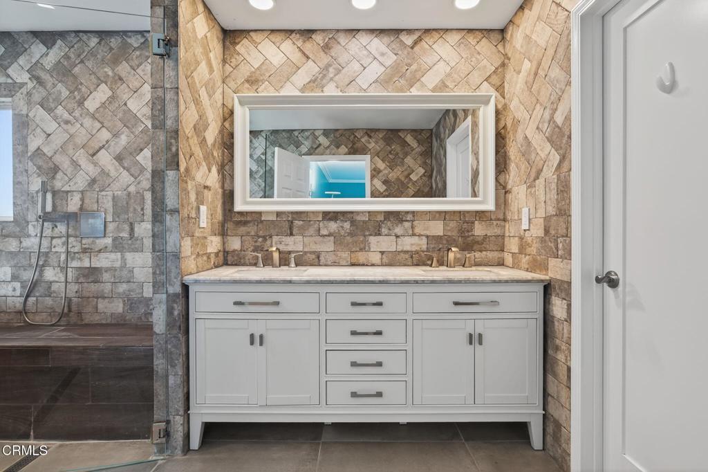 Ventura Keys 3 - 160103 - Residential