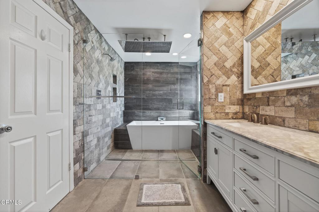 Ventura Keys 3 - 160103 - Residential