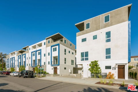 Photo of 5839 David Avenue, Los Angeles, CA 90034 (MLS # 26967833)
