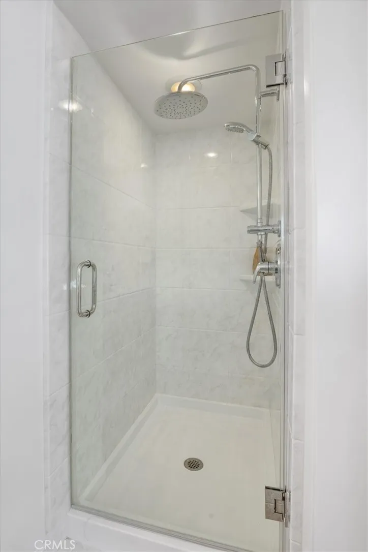 Laguna Beach, California 92651, United States, 3 Bedrooms Bedrooms, ,2 BathroomsBathrooms,Residential,Active,251584