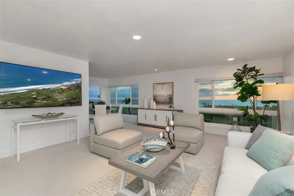 Laguna Beach, California 92651, United States, 3 Bedrooms Bedrooms, ,2 BathroomsBathrooms,Residential,Active,251584
