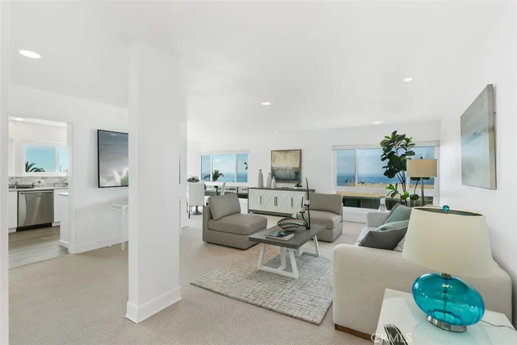 Laguna Beach, California 92651, United States, 3 Bedrooms Bedrooms, ,2 BathroomsBathrooms,Residential,Active,251584