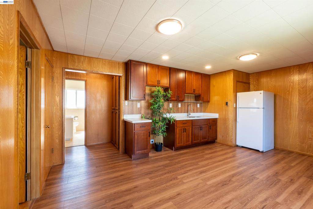 404 Bradrick Dr