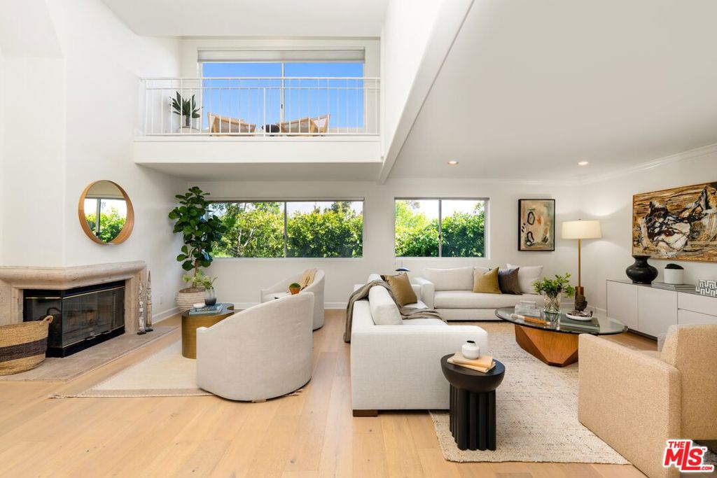 Photo of 390 S Sepulveda Boulevard #409, Los Angeles, CA 90049 (MLS # 26868917)