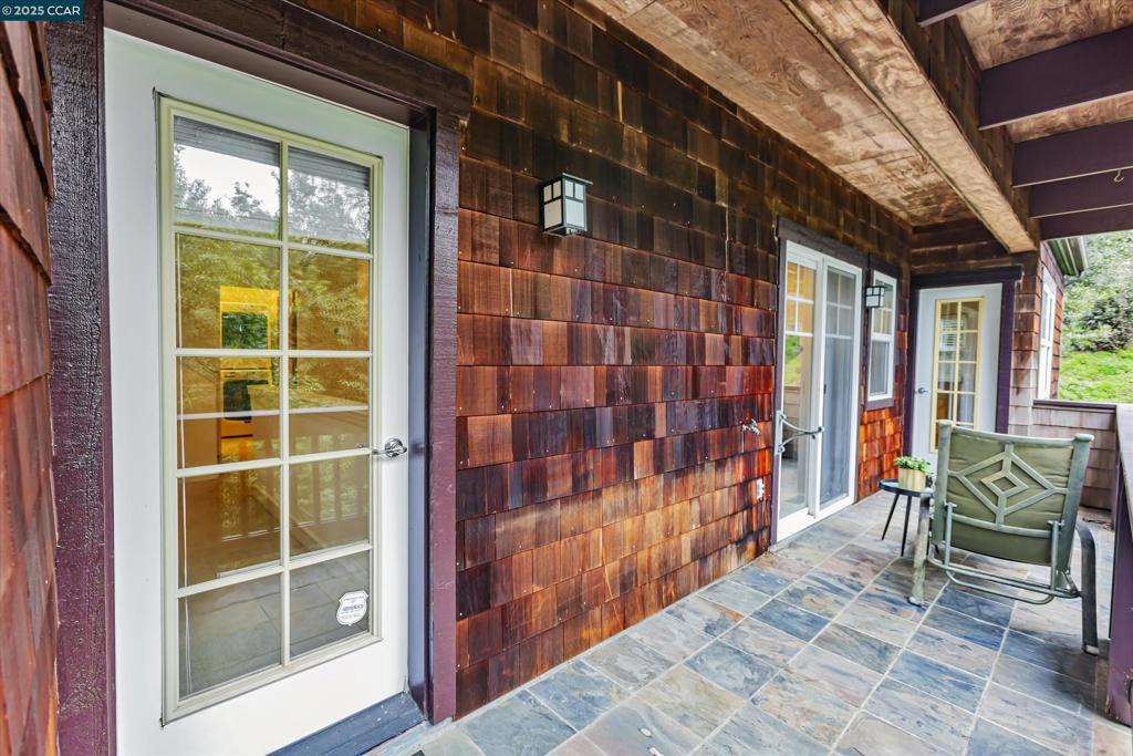 CLAREMONT HILLS - Residential