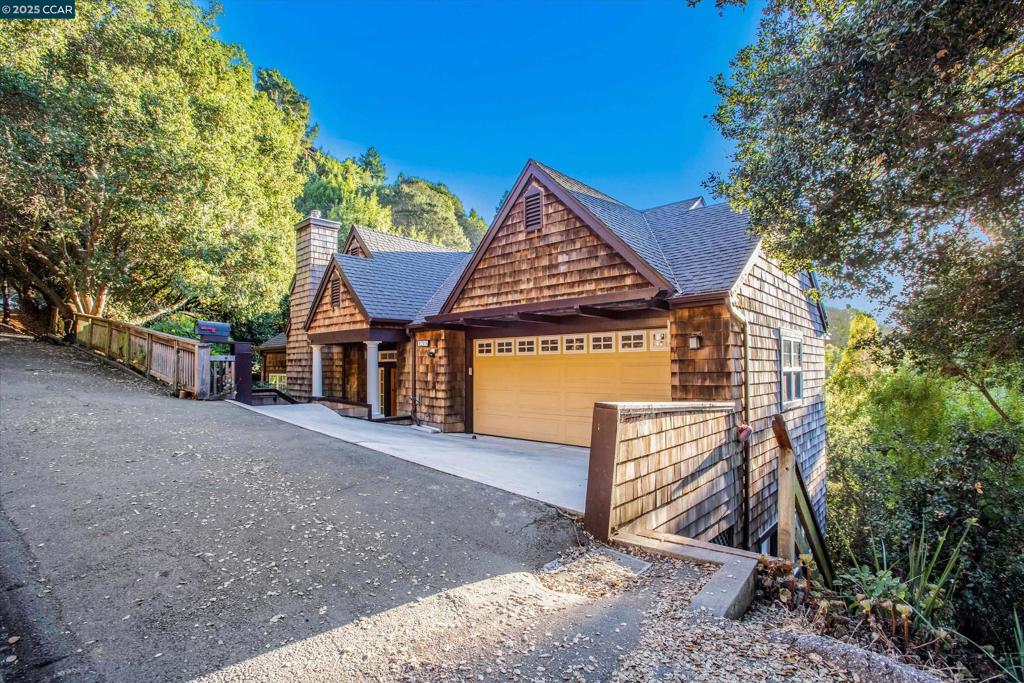 CLAREMONT HILLS - Residential