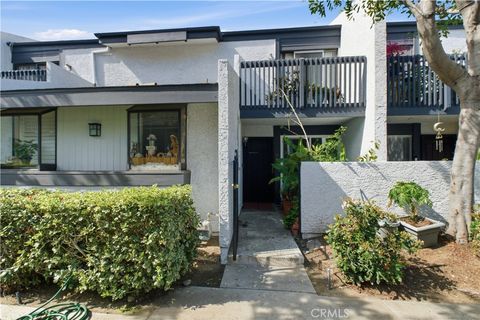 Photo of 20821 E Calora St St #E6, Covina, CA 91724 (MLS # PW26041760)