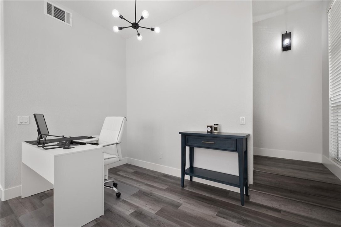 Summit Renaissance (SMRN) - Residential Lease