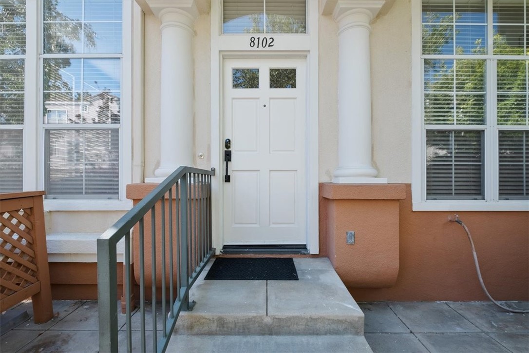 Summit Renaissance (SMRN) - Residential Lease