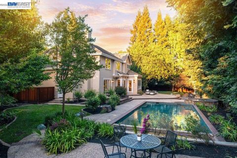 Photo of 728 Anderson Ranch Ct Ct, Alamo, CA 94507 (MLS # 41131837)