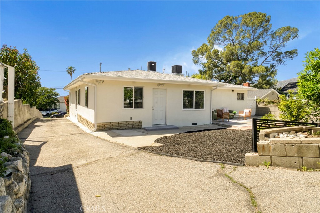 Brand New J-ADU in the Heart of Tujunga! Tucked away on a peaceful residential street in the desirable community of Tujunga, this brand new Junior Accessory Dwelling Unit (J-ADU) offers the perfect blend of comfort, style, and functionality. Spanning approximately 468 square feet, this thoughtfully designed 1-bedroom, 1-bath unit features its own private entrance, allowing for a true sense of independence and privacy. A charming back patio area provides a relaxing outdoor retreat — perfect for enjoying morning coffee or evening sunsets. Inside, you'll find a full kitchen equipped with modern appliances, sleek cabinetry, and practical finishes that marry contemporary design with everyday usability. The unit also includes its own stackable washer and dryer, adding an extra layer of convenience. With an efficient layout and high-quality touches throughout, this move-in-ready space is ideal for anyone seeking a low-maintenance yet stylish home. Tujunga is known for its tranquil, small-town atmosphere nestled against the stunning backdrop of the San Gabriel Mountains. Outdoor lovers will appreciate the close proximity to Angeles National Forest, Big Tujunga Canyon, and Haines Canyon Park — all offering endless opportunities for hiking, biking, and weekend adventure. The community also boasts local charm, with weekly farmers markets, the historic McGroarty Arts Center, and beloved neighborhood spots like Back Door Bakery & Café. Conveniently located near Foothill Boulevard, this home offers easy access to nearby neighborhoods such as La Crescenta, Sunland, and Montrose, as well as quick connections to larger urban areas. Whether you're looking for a peaceful retreat, a flexible living space, or a stylish rental opportunity, this brand new J-ADU is a rare find that combines quality craftsmanship, excellent location, and a welcoming community.