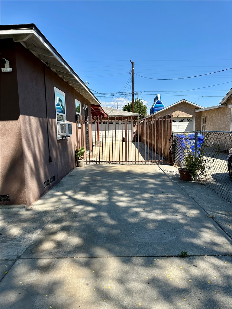 1451 Crestview Avenue