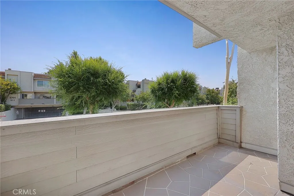 Studio City, California 91604, United States, 2 Bedrooms Bedrooms, ,3 BathroomsBathrooms,Residential,Active,172331