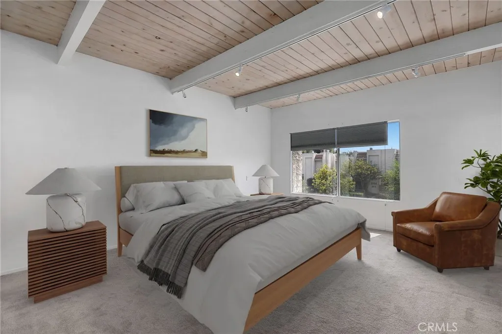 Studio City, California 91604, United States, 2 Bedrooms Bedrooms, ,3 BathroomsBathrooms,Residential,Active,172331