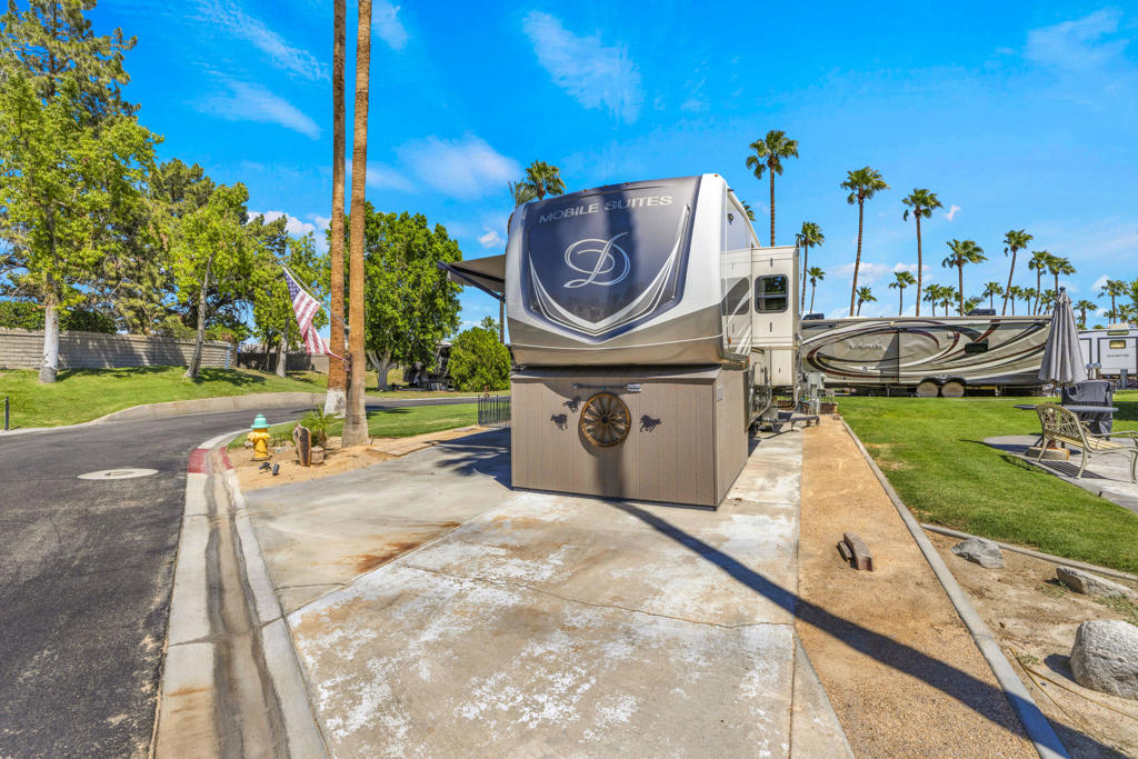 Outdoor Resorts Palm Springs - Land