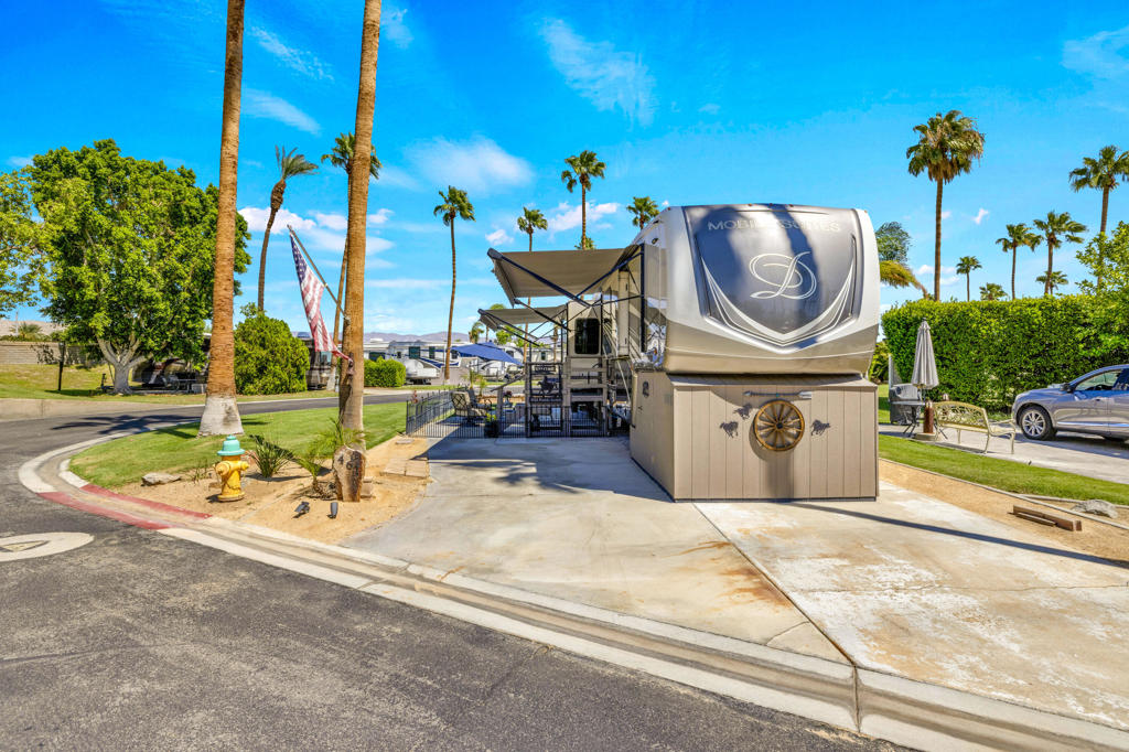 Outdoor Resorts Palm Springs - Land