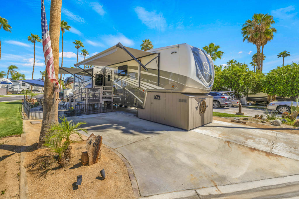 Outdoor Resorts Palm Springs - Land