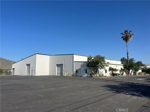 2255 Via Cerro Jurupa Valley CA 92509