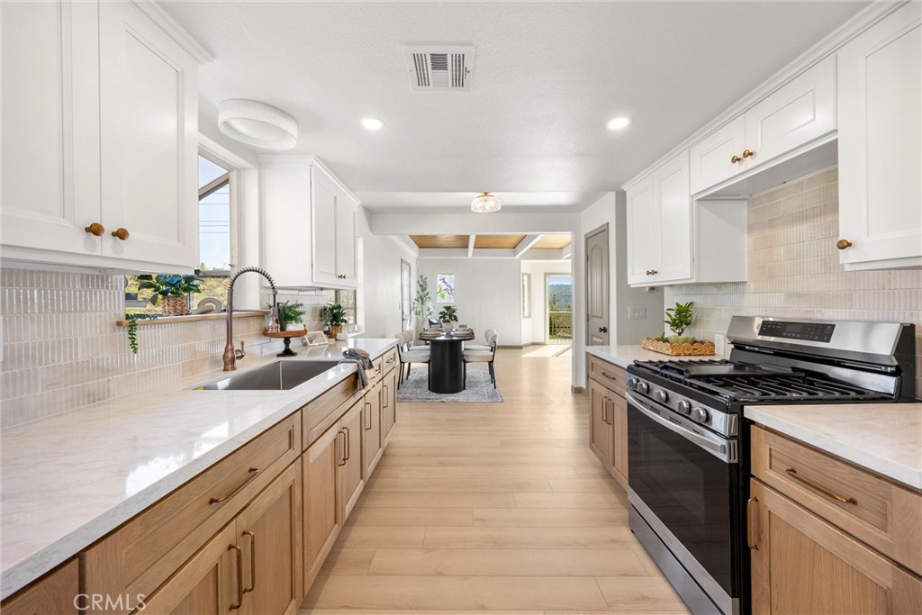 1113 N Grass Valley