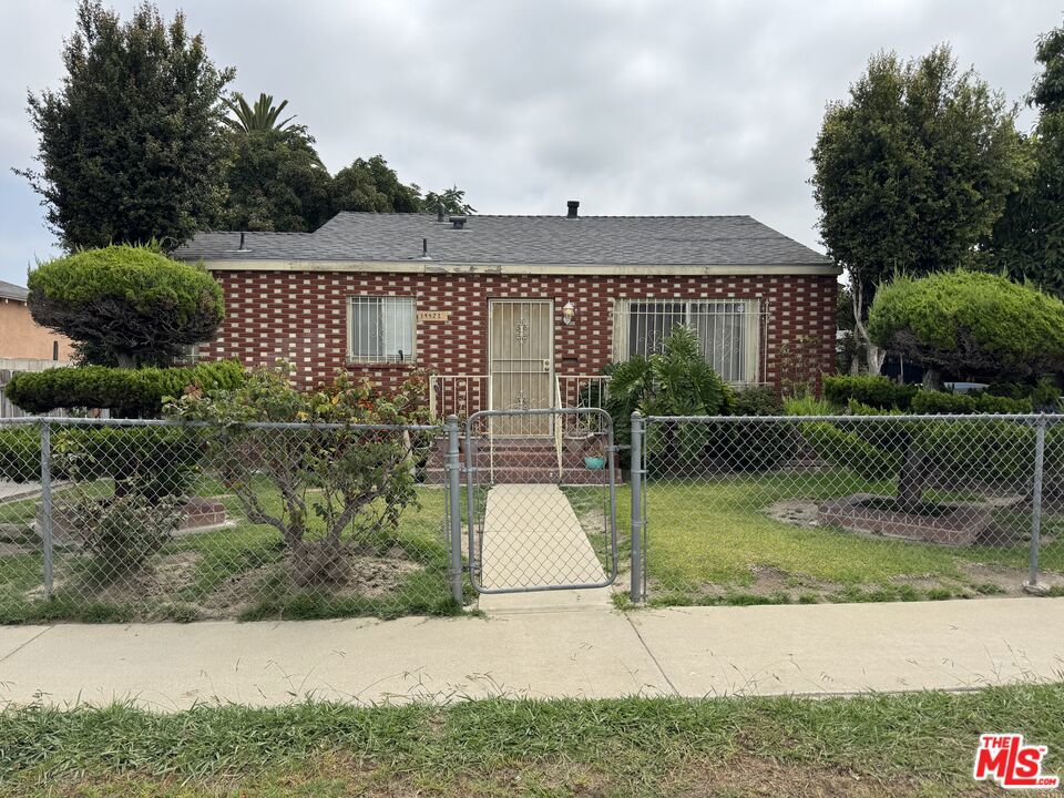 Diamond in the rough for sale in East Compton! This starter home sits on a larger lot, offering the possibility for expansion or the addition of an ADU. Featuring 2 bedrooms and 1 bathroom, this home offers 730 sq. ft. of living space on a generous 6,916 sq. ft. lot. The property includes a detached garage, a classic floor plan, and a roof that's just 2 years old, providing a solid foundation for your vision. Located in East Compton with easy access to the 710 and 105 freeways, this home is ideally positioned for convenient commuting and access to surrounding amenities.