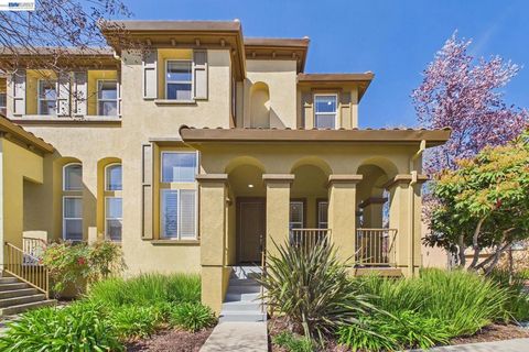 Photo of 2352 2352 Millstream Ln Ln, San Ramon, CA 94582 (MLS # 41125637)