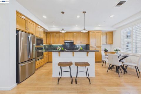 Tiny photo for 2352 2352 Millstream Ln Ln, San Ramon, CA 94582 (MLS # 41125637)