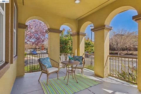 Tiny photo for 2352 2352 Millstream Ln Ln, San Ramon, CA 94582 (MLS # 41125637)