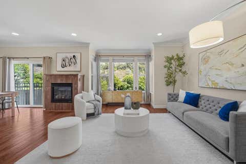 Photo of San Francisco, CA 94134 (MLS # ML82055819)